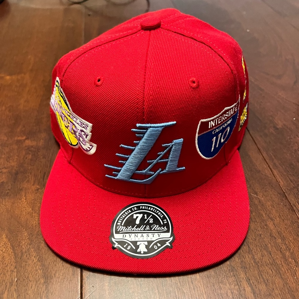 Red LA Fitted size 7 1/2